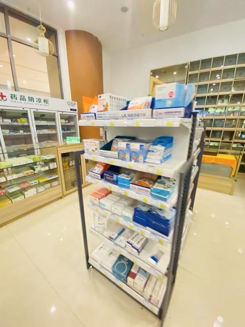 雾科医保卡取现平台买药刷医保卡还是付现金好？这5个关键因素决定你的选择